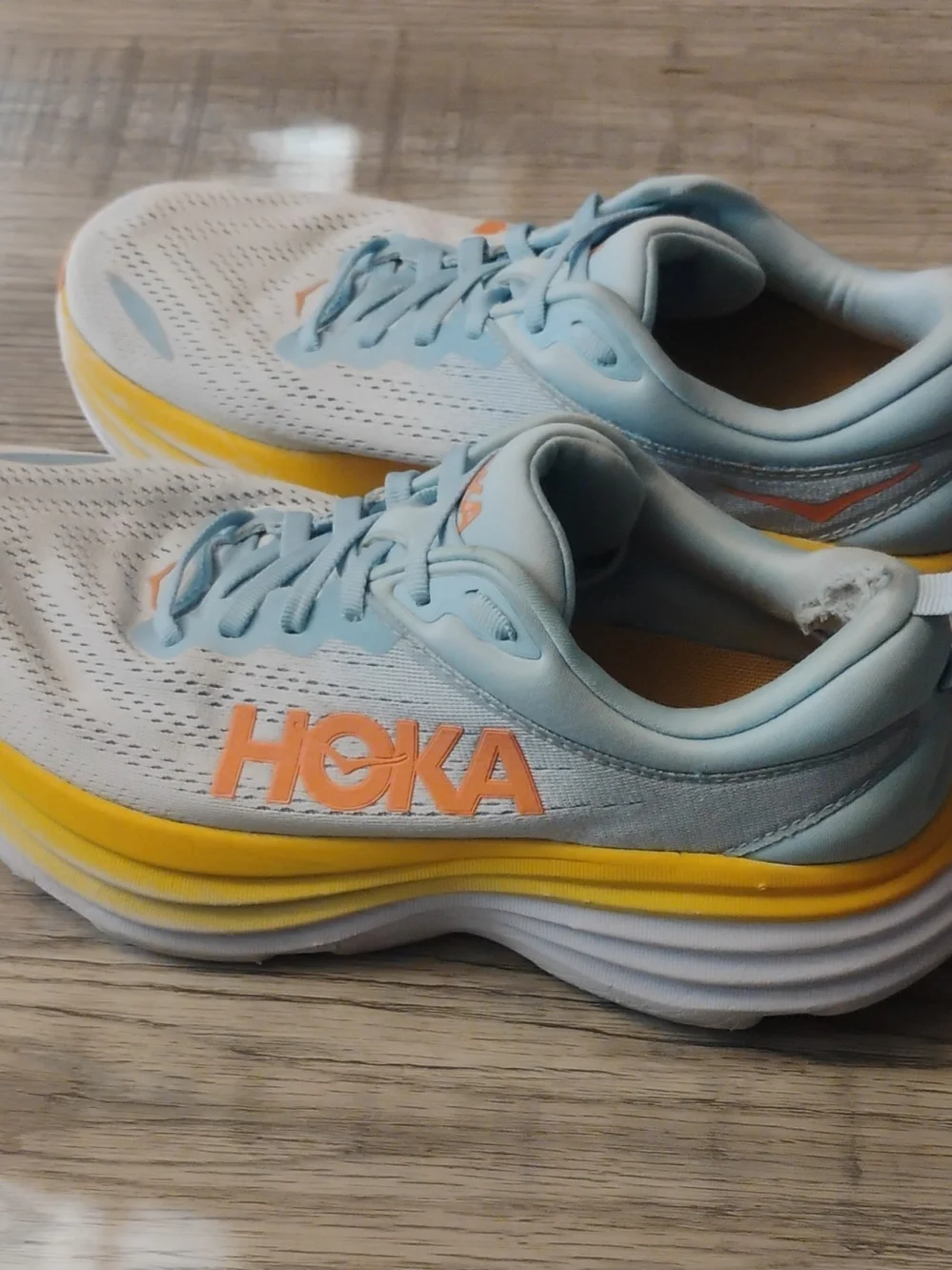 HOKA Bondi 8 Women's Running Shoes in Light Blue, White & Yellow Size 8.5B